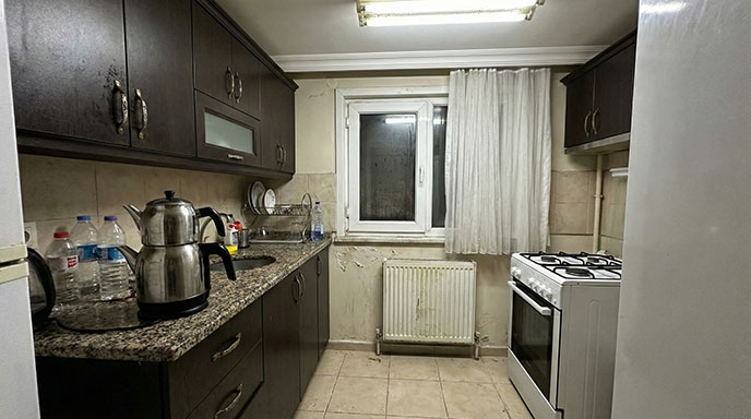 Önce - Bakırköy Mutfak Tezgahı Yenileme